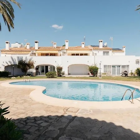 Appartamento First Line With Pool, Ideal For Families
