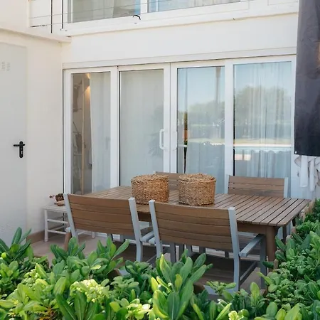 First Line With Pool, Ideal For Families Appartamento